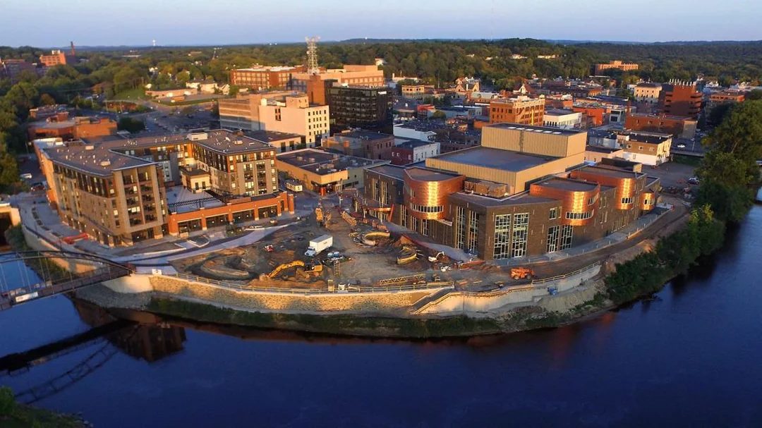 Eau Claire, WI